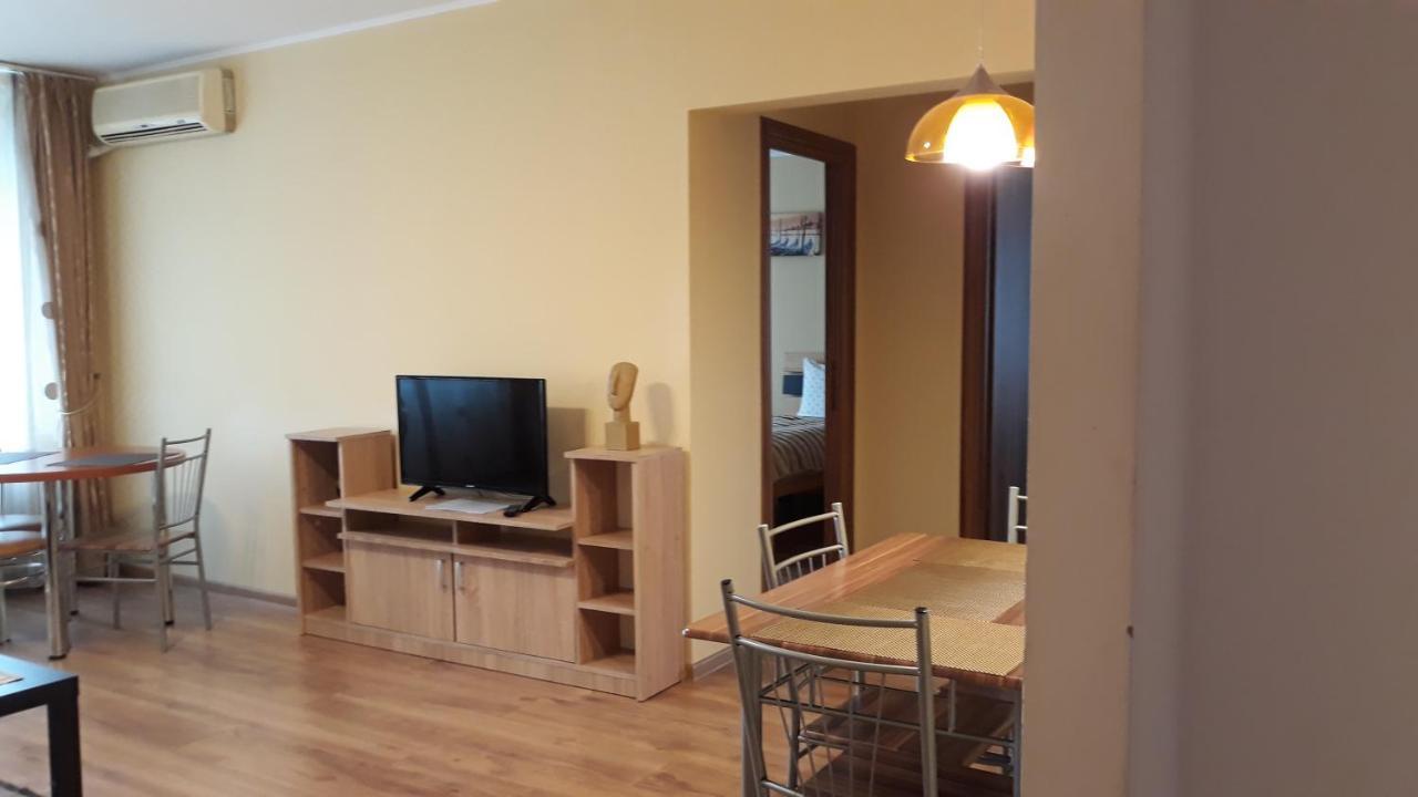 The Best Location Accommodation Bucharest Exterior photo
